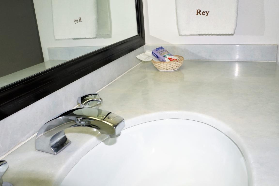 HOTEL REY